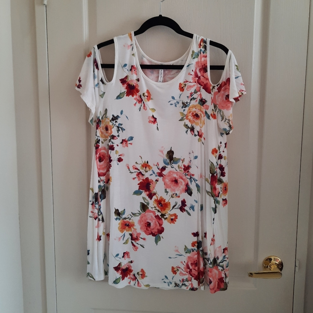Cold Shoulder Floral Print Top